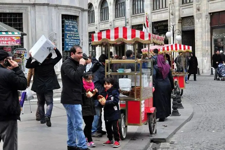 The Best Istanbul Street Foods: 10 Snacks to Try
