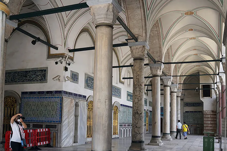 Colonnade in Topkapı Palace