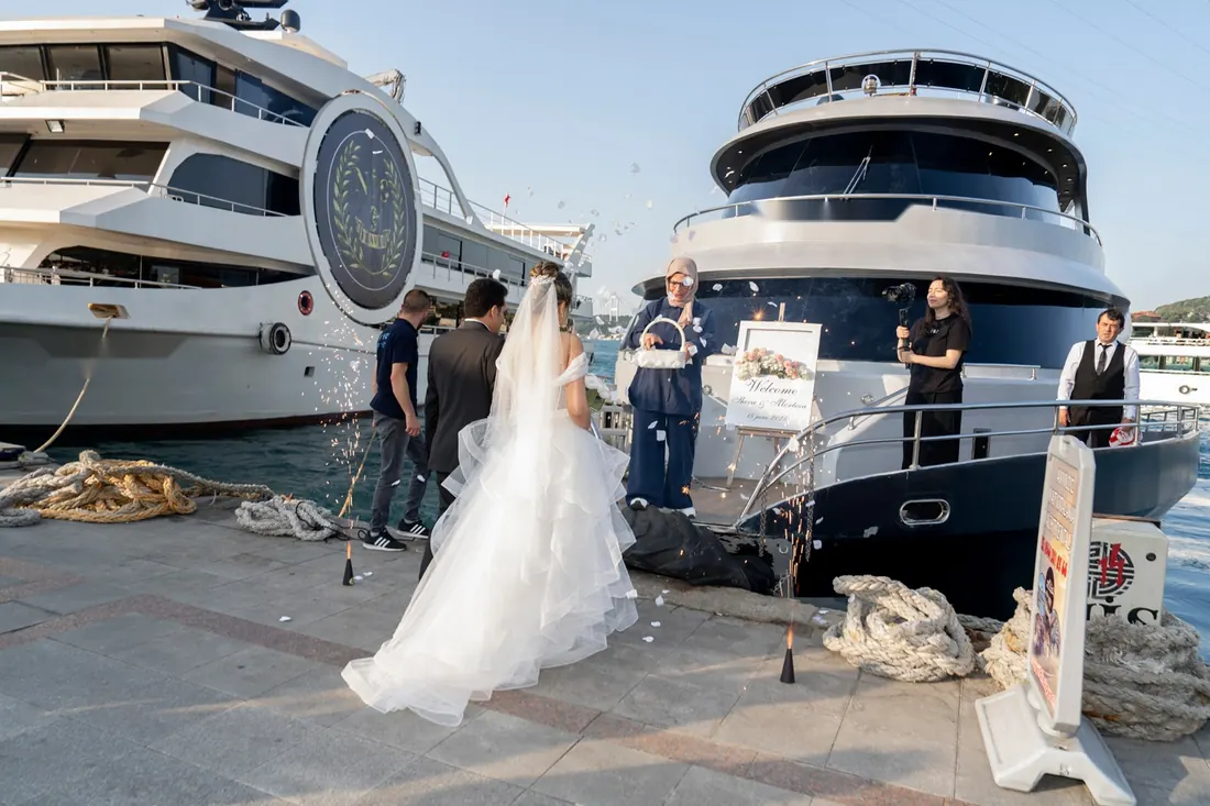 Bride arriving at the pier to board the wedding yacht
