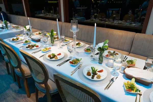 Bosphorus Business & Executive Meetings on a Yacht – Premium Corporate Event Charter