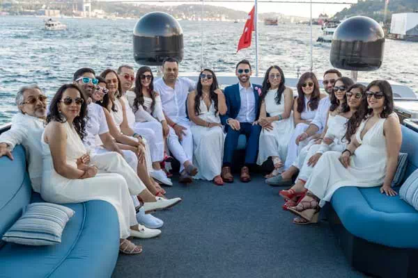 Bosphorus Luxury Yacht Charter for Corporate Gala Dinners
