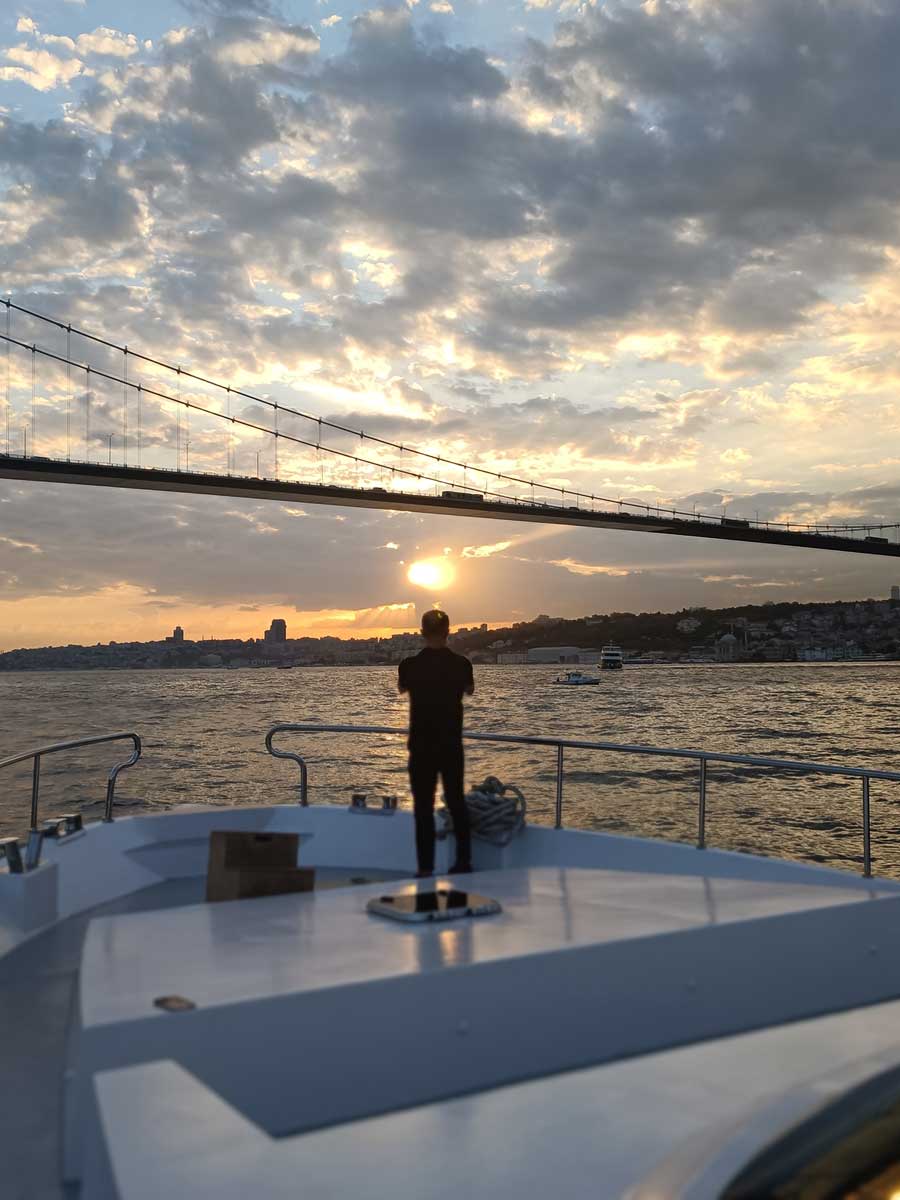 Istanbul Bosphorus Sunset Yacht Cruise