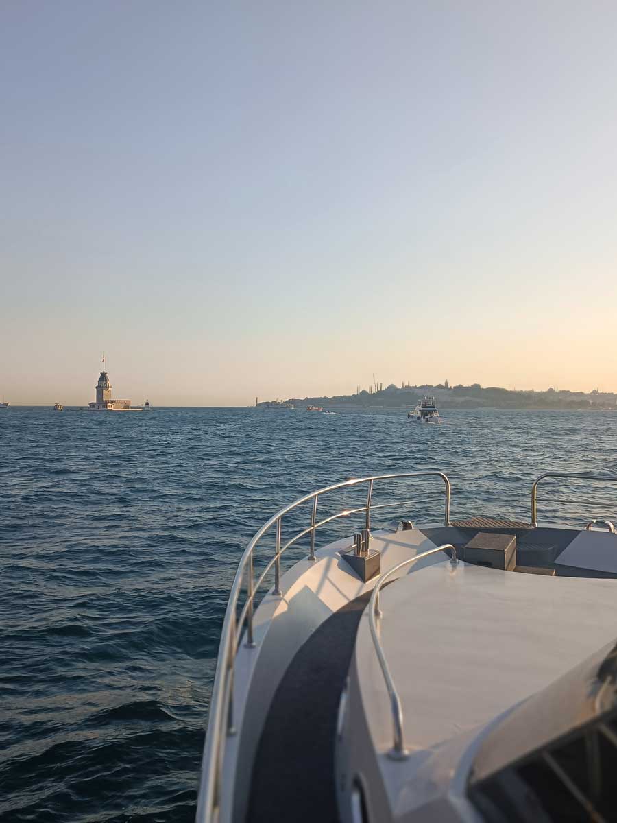 Istanbul Bosphorus Sunset Yacht Cruise