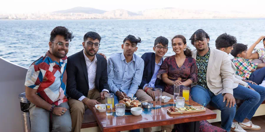 Istanbul Graduation Parties: Private Yacht Celebrations on the Bosphorus