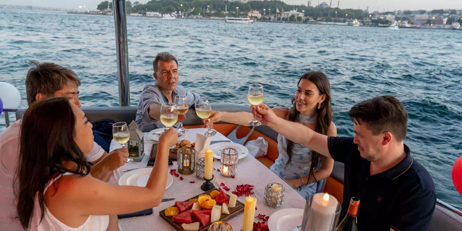 Best Bosphorus Yacht Tours for Cruise Guests