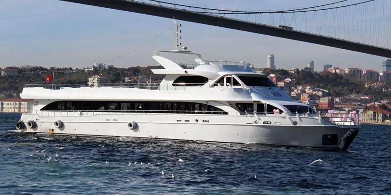 istanbul-luxury-boat-charters-istanbul-boat-charters-rent-a-boat-istanbul