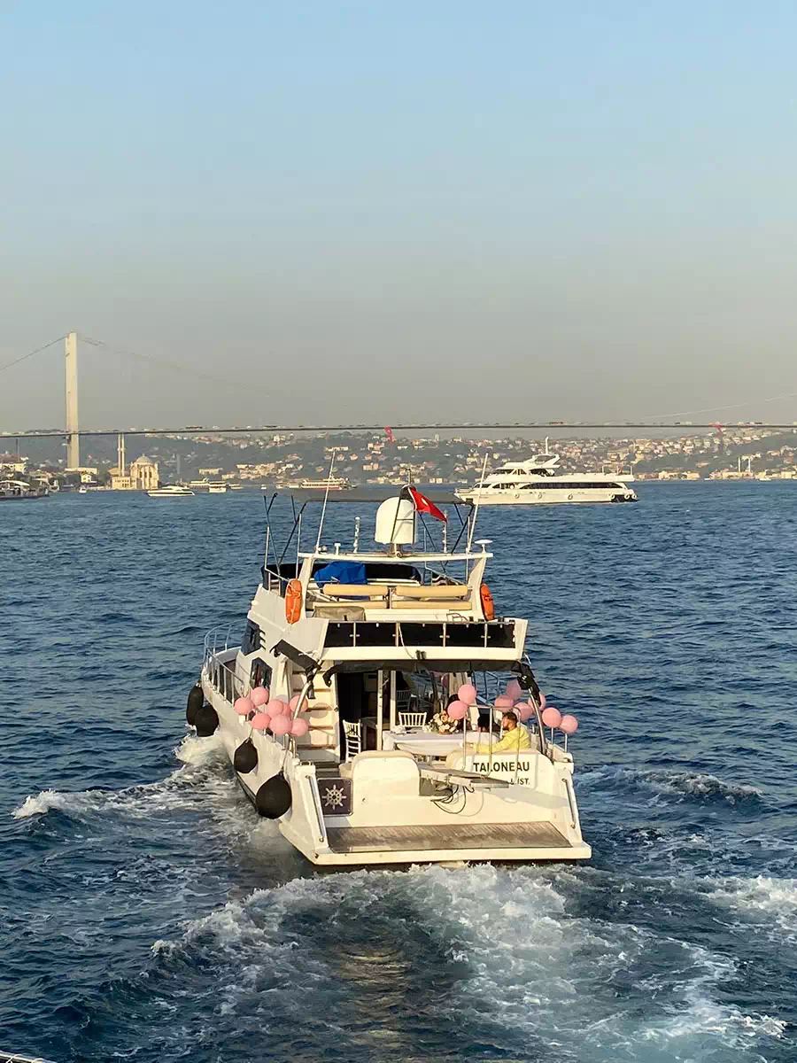 istanbul sunset yacht cruise