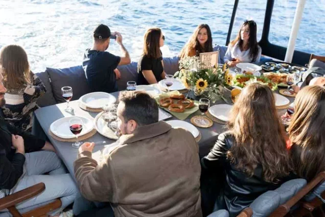 Bosphorus Breakfast Cruise – Morning istanbul Yacht Tour