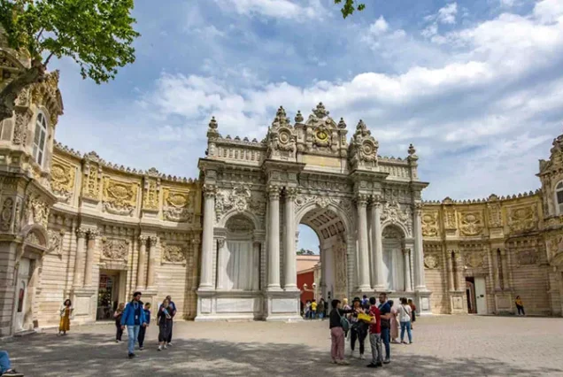 istanbul Dolmabahce Palace Tour