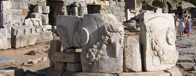Fountain of Pollio in Ephesus