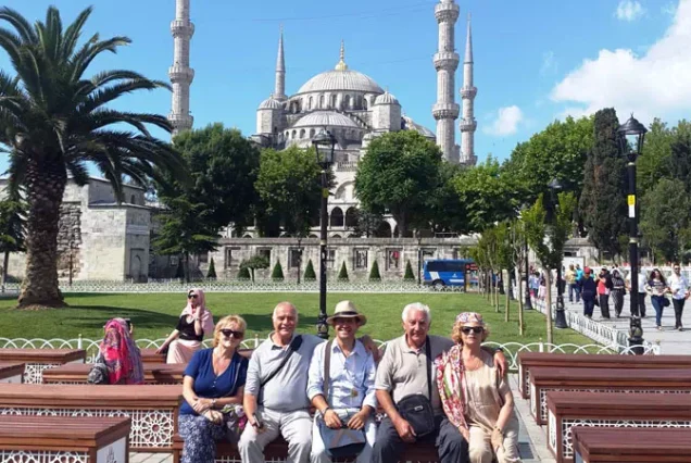 Private Guided Sultanahmet Tour and Bosphorus Sunset Yacht Cruise