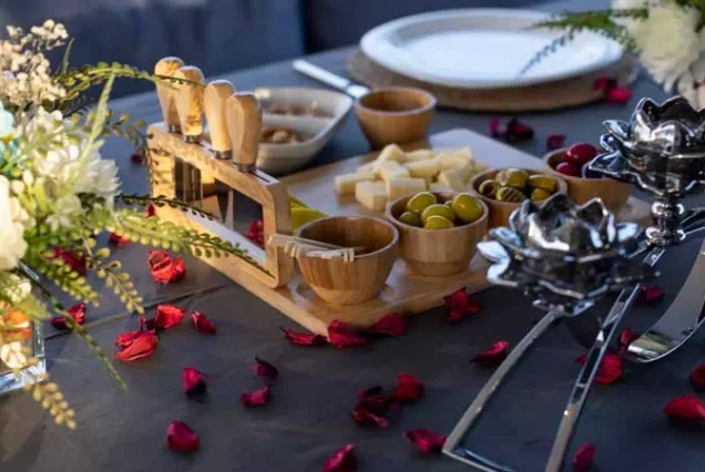 istanbul Anniversary Celebrations: Private Yacht & Romantic Bosphorus Experiences