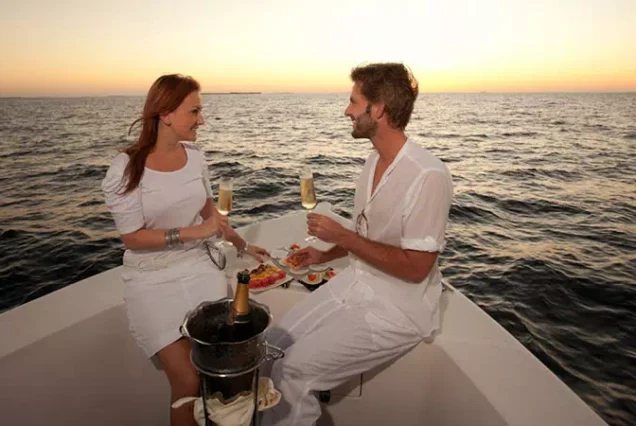 istanbul Bosphorus Dinner Cruise with Private Yacht