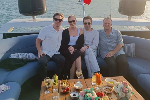istanbul Family Celebrations – Private Yacht Reunions & Milestone Events