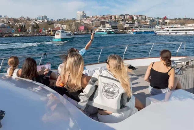 istanbul Graduation Parties: Private Yacht Celebrations on the Bosphorus