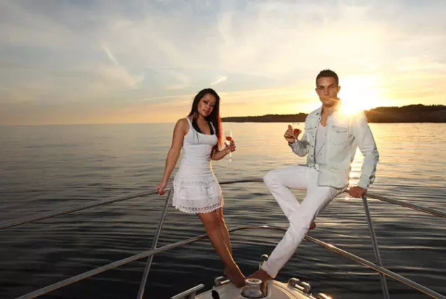 istanbul Anniversary Celebrations: Private Yacht & Romantic Bosphorus Experiences