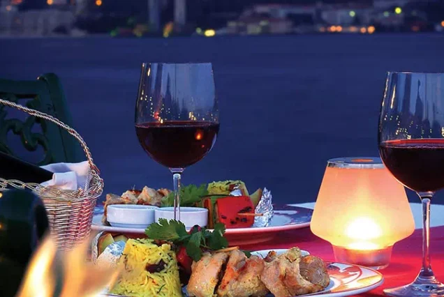 istanbul Anniversary Celebrations: Private Yacht & Romantic Bosphorus Experiences