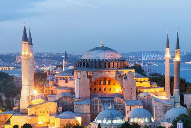 ANZAC Day Tour and Cappadocia Tour Combination