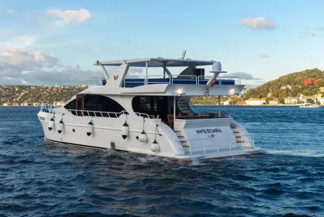 Bosphorus Sightseeing Cruise – Best istanbul Yacht Tour
