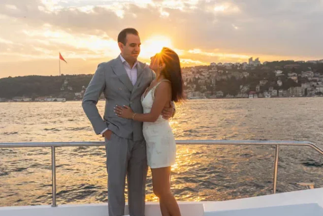 istanbul Anniversary Celebrations: Private Yacht & Romantic Bosphorus Experiences