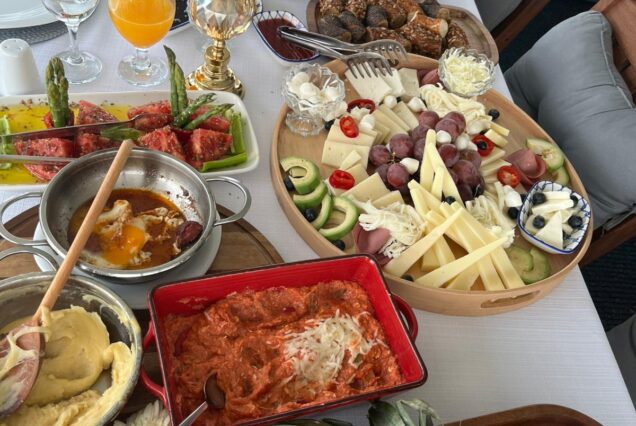 Bosphorus Breakfast Cruise aboard the yacht on the Bosphorus
