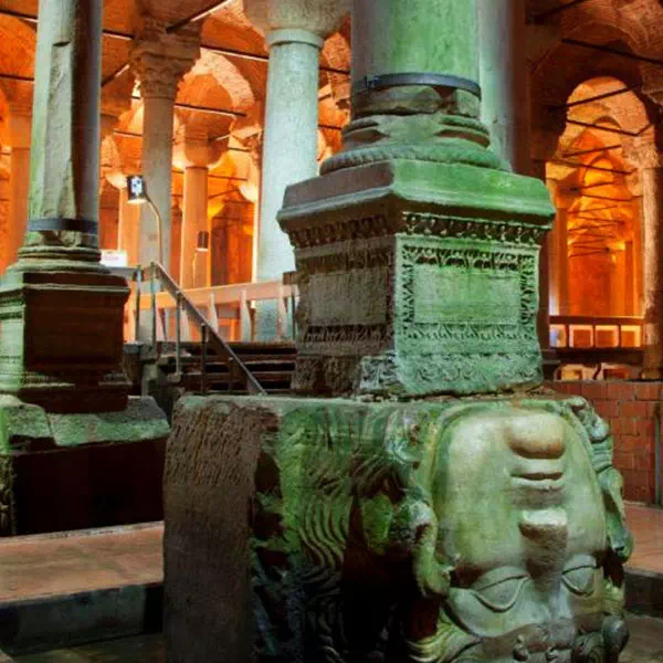 Qué Ver en la Cisterna Basílica