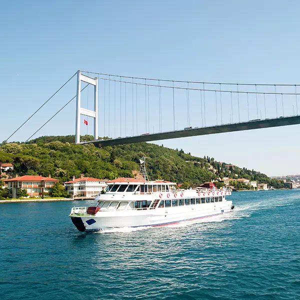 La mejor actividad: crucero por el Bosphorus