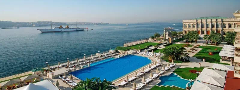 Дворец Çırağan