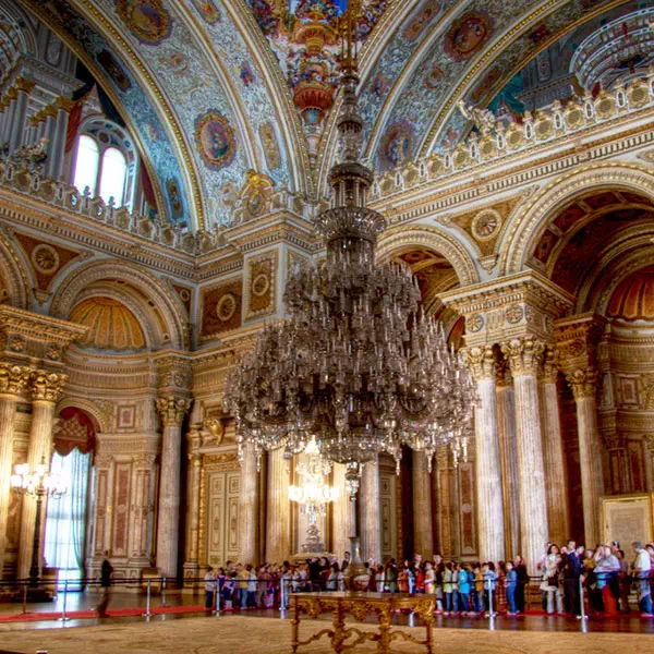 Visita el palacio de los sultanes otomanos, Palacio de Dolmabahçe