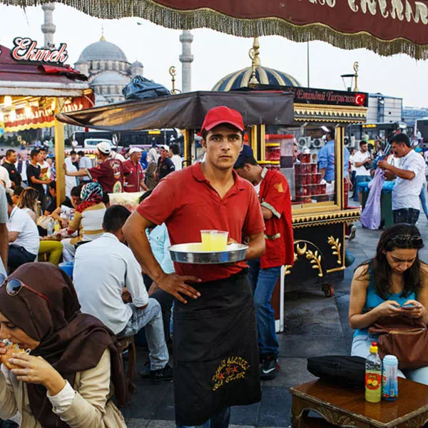 Pescado, pan y encurtidos, Eminönü
