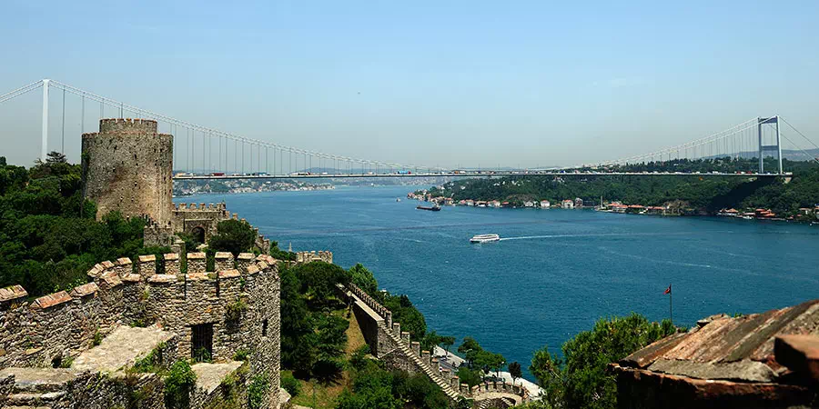 Crucero por el Bosphorus de Estambul